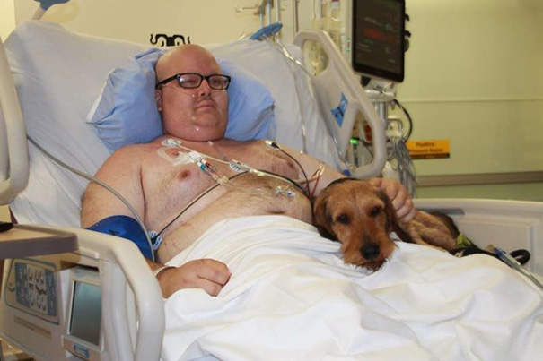 Hospital permite a entrada de animais de estimação para visitarem os seus humanos doentes