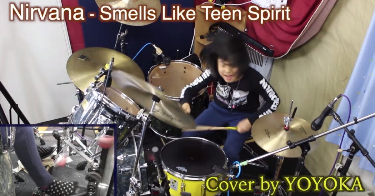 Miúda com 9 anos parte a louça a tocar na bateria Smells Like Teen Spirit dos Nirvana