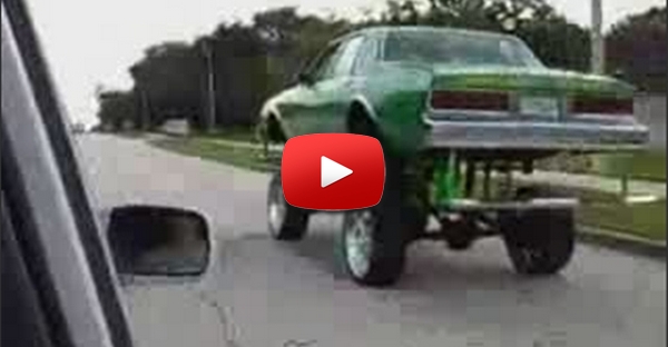 Pimped up ride... Impressionante o que as pessoas acham bonito!!