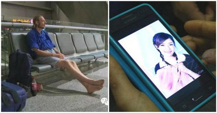Homem voa para a China para encontrar a namorada on-line e espera por ela 10 dias no aeroporto