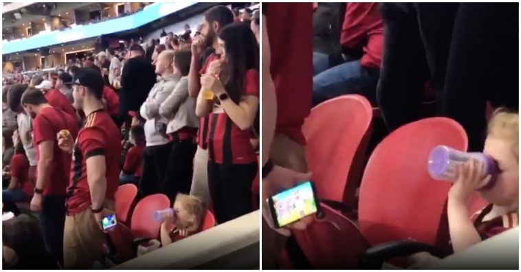Pai utiliza técnica genial para entreter a filha durante um jogo de futebol