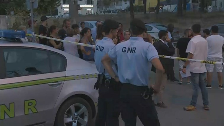 Três mortos a tiro na Quinta do Conde por causa do cão de uma das vítimas