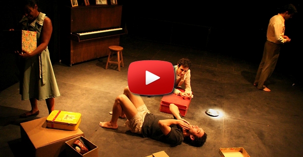 Um teatro épico feito com sombras sobre a atracção!