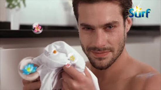 As mulheres estão loucas com esta publicidade de detergentes