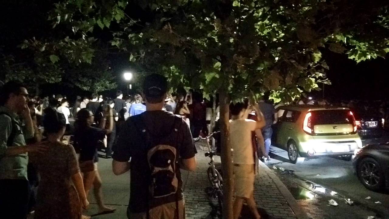 Pokémon Go está a levar milhares à loucura. Este vídeo prova-o