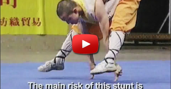 Monge Shaolin em demonstração surreal