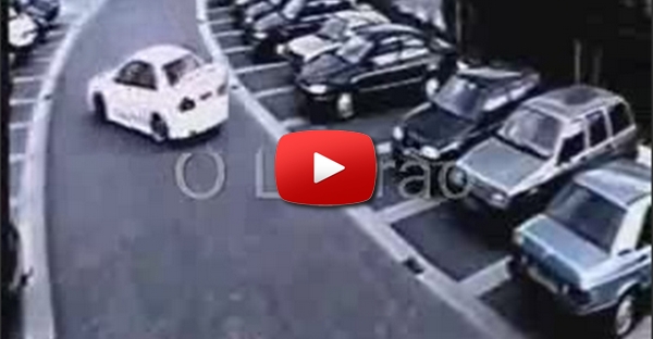 Como estacionar o carro
