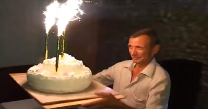 Quando transportar um bolo de noivado por favor não beba