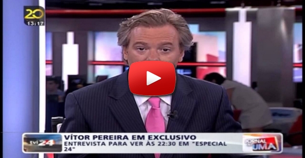 Jornalista TVI a pentear-se