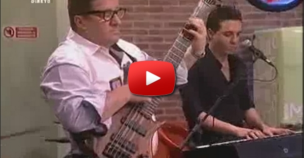 Herman na viola baixo dá show