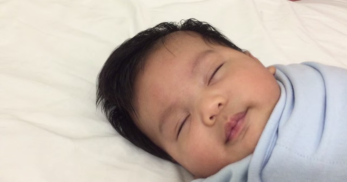 Como colocar um bebé a dormir em 40 segundos