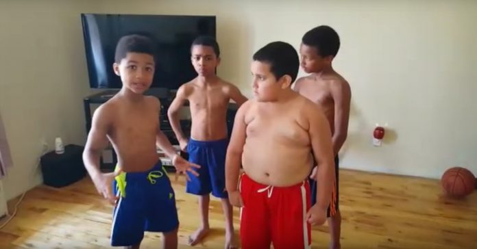 Este miúdo é o personal trainer que qualquer pessoa gostaria ter