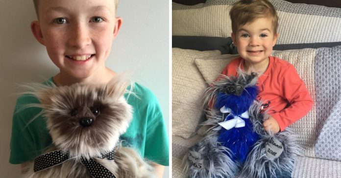 Com 12 anos aprendeu a costurar para oferecer peluches a crianças doentes