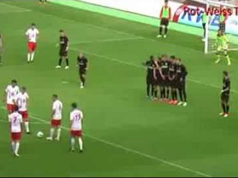 Fila Indiana para marcar um livre...